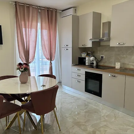 Bacio Di Luna Apartment Bari